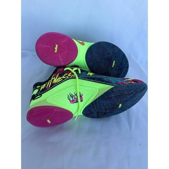 BRAND NEW MEN\'S NIKE LEBRON XXII BW MULTICOLOR / GOLD BASKETBALL HV8451-400 main image 6